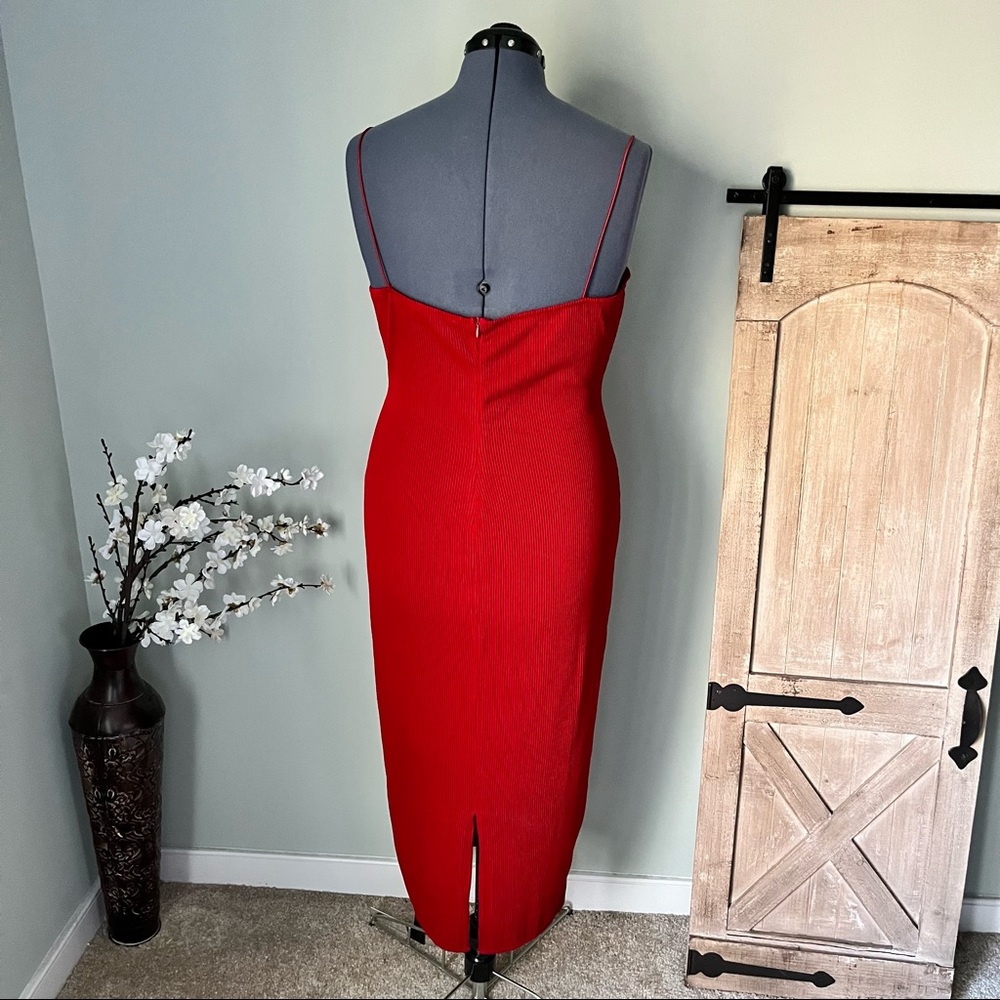 PrettyLittleThing Red Ribbed Midi Dress - Picture 6 of 6
